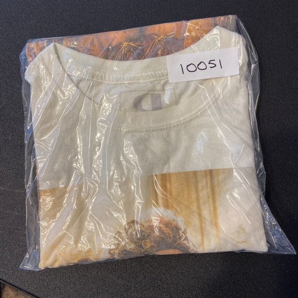 BEYONCE White T Shirt 2013 Medium The Mrs. Carter World Tour Concert Damaged - Picture 10 of 10